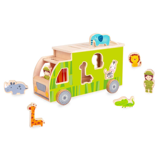 The Animal Sorting Truck comes with 2 rescuers and 6 wild animals which can all be stored within the truck for safe keeping.