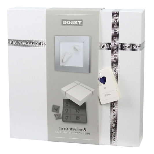 With this set (handprint/photoframe + memory box) you can create a memory that will last a lifetime. The silver coloured frame offers space for a hand- and a footprint of your little one made with clay. The luxurious memory box offers space for treasured keepsakes such as pacifier, hair lock and tooth. Includes box dividers, hair envelope, tooth box.