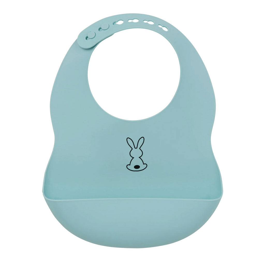 The Nattou silicone bibs features a large tray that catches any food / drinks that might escape your little one’s grasp.  The wide opening features buttons to fix the bib into 6 different sizes to ensure the perfect fit. The super soft silicone is comfortable against the skin and offers maximum protection for clothing.