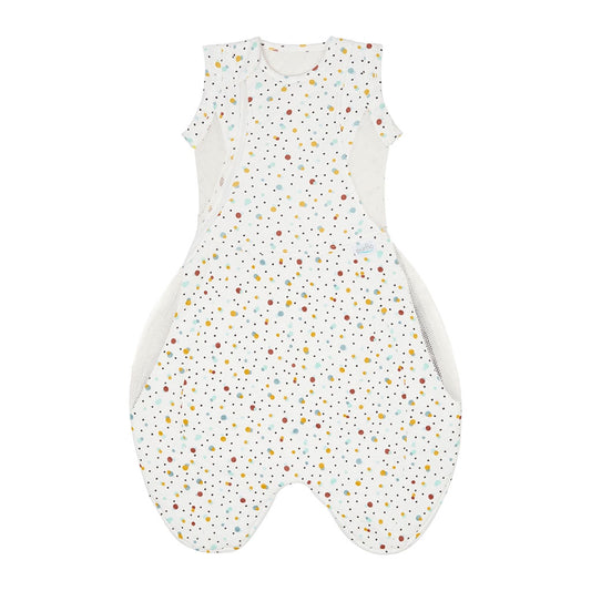 Get set for summer sleeptime with Purflo's 0.5 tog Swaddle to Sleep Bag!  During the hotter temperatures it can be difficult to know how best to dress your little one for bedtime, and that's why the Purflo 0.5 tog swaddle to sleep bag is designed to help take away the confusion.  It’s designed with large breathable mesh panels to help air flow easily around your baby keeping them cool, whilst still giving them that comforting feeling that swaddling has.