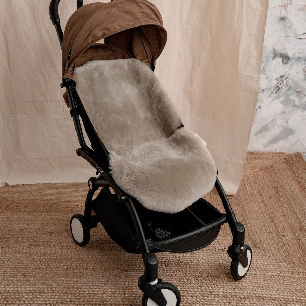 Baa Baby 100%  Merino Sheepskin Pram Liner.  Designed to fit prams and buggies with a standard 5 point harness.