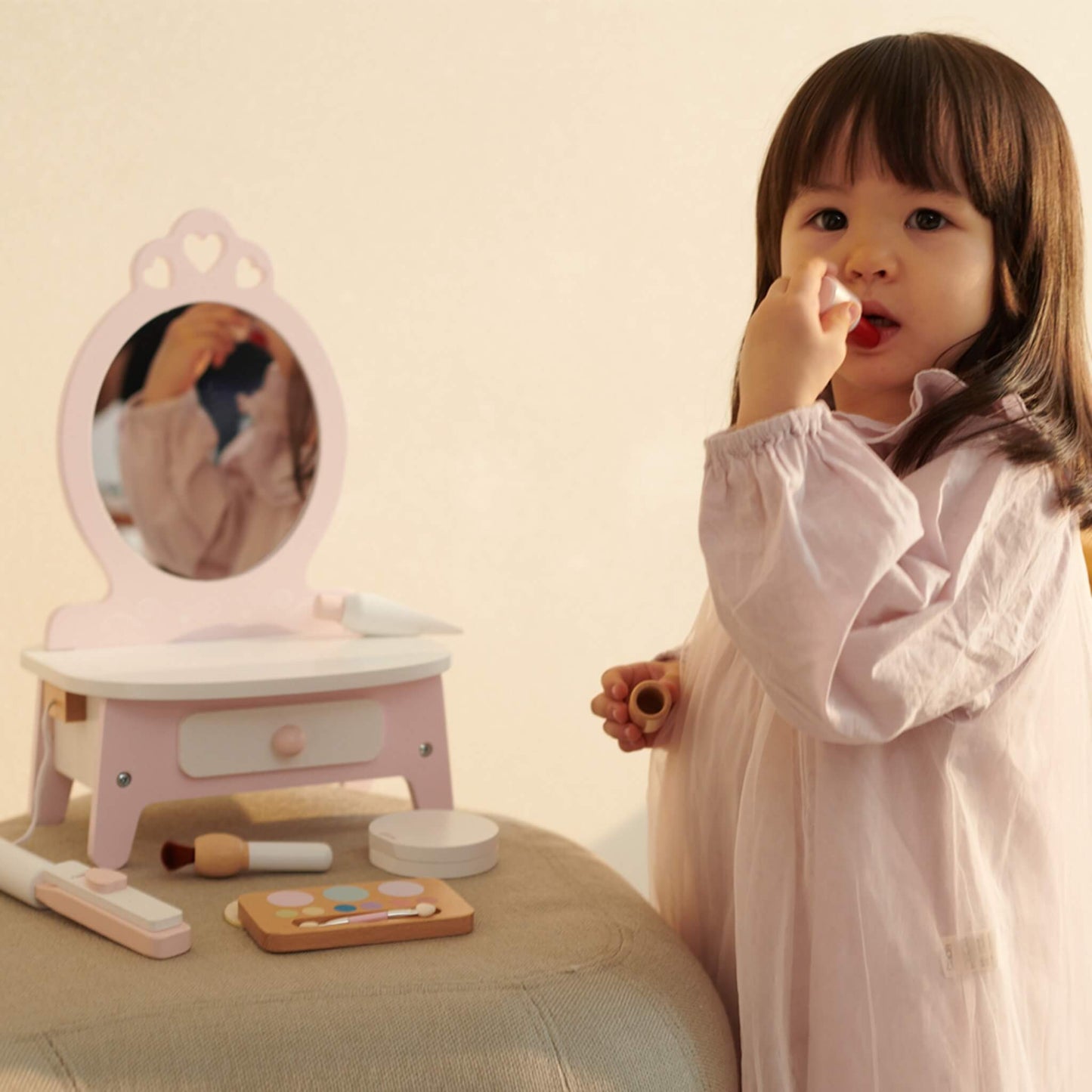 Classic World Pink Dresser