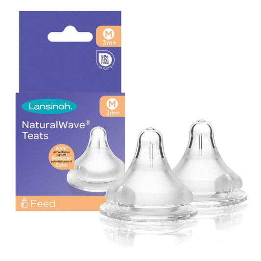 Pack of 2 Medium Flow Lansinoh NaturalWave® Teats , featuring AVS™ to reduce colic and made from BPA and BPS-free silicone, ensuring safe feeding.