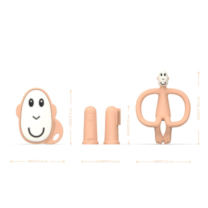 A size guide showing the dimensions of a flat teether, silicone finger toothbrushes and animal teether in the teething starter set.