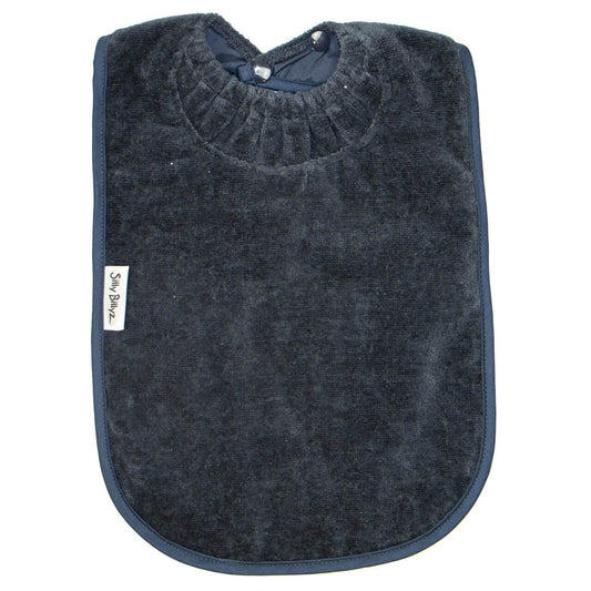 With a unique Snuggle Neck guard the Silly Billyz XL Towel Bib is made from premium quality 100% cotton velour front and non-rip nylon backing. 