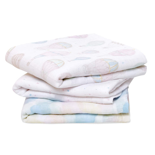 Aden + anais 100% organic cotton muslin musy® squares are perfectly sized for life on the go. Soft, breathable and absorbent, they’re the do it all baby necessity