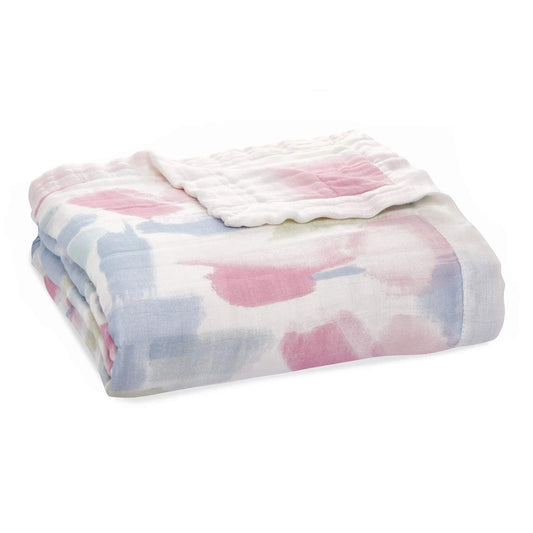 Four-layer Dream Blanket by aden + anais, crafted from 100% bamboo-derived viscose. A plush and super soft baby blanket, boasting added layers for enhanced softness and a comfortably thicker texture.