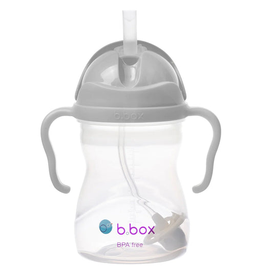 The b.box Sippy Cup features an innovative b.box weighted straw that moves with the liquid – whatever angle the cup is tilted.