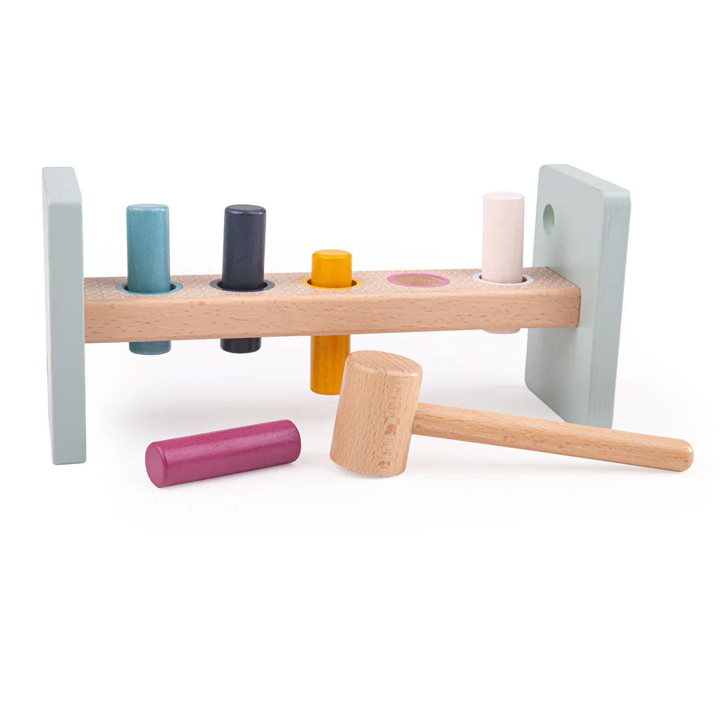 Tap the wooden pegs through the holes with the Bigjigs Toys Wooden Hammer Bench. Then, turn the whole thing over and start again! Ideal for developing hand-eye coordination and problem-solving skills.