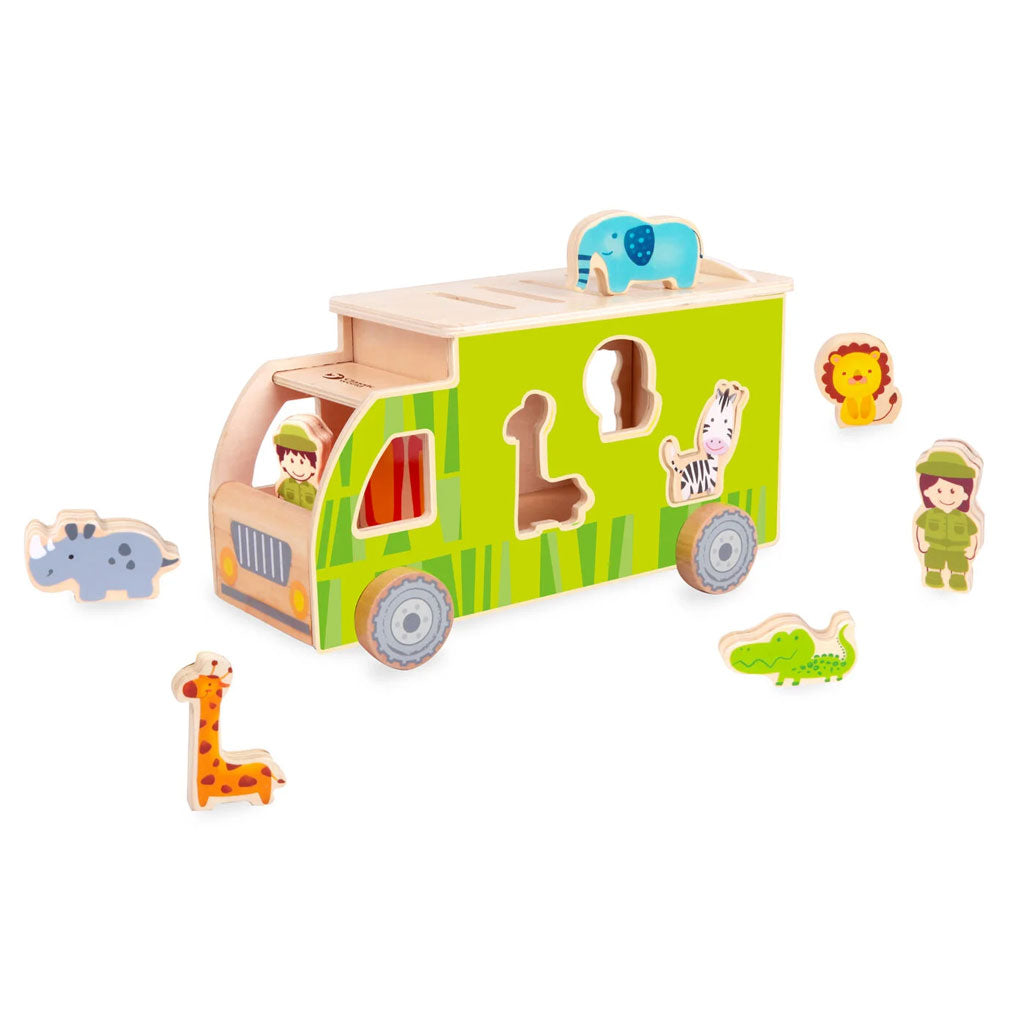 The Animal Sorting Truck comes with 2 rescuers and 6 wild animals which can all be stored within the truck for safe keeping.