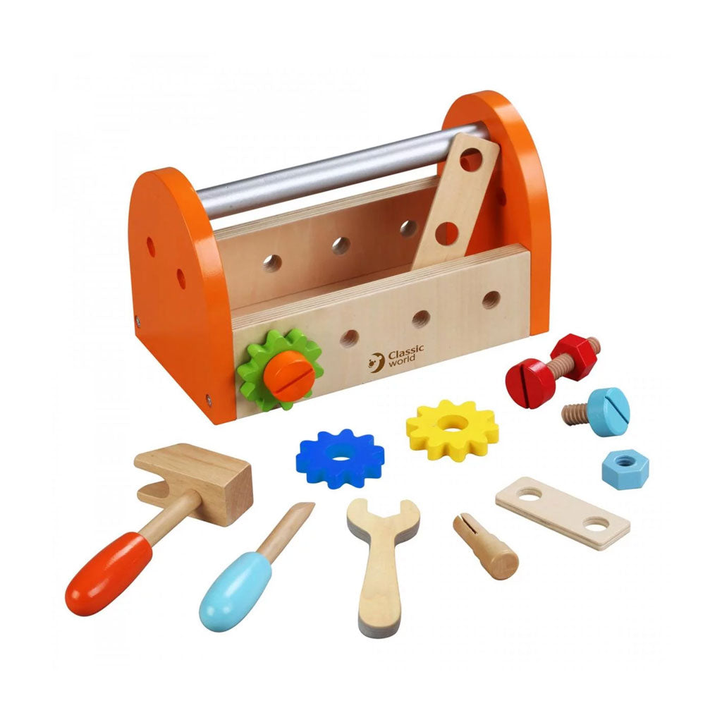 This small carpenter set will help your child develop concentration and fine motor skills with the ‘on-the-go’ set.