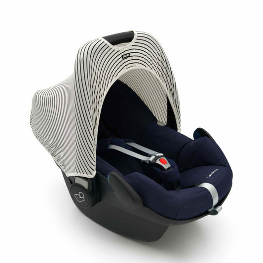 The Dooky Car Seat Hoody protects your little one from UV, wind, light, cold, noise and light rain – whilst making your car seat and travel system look great!