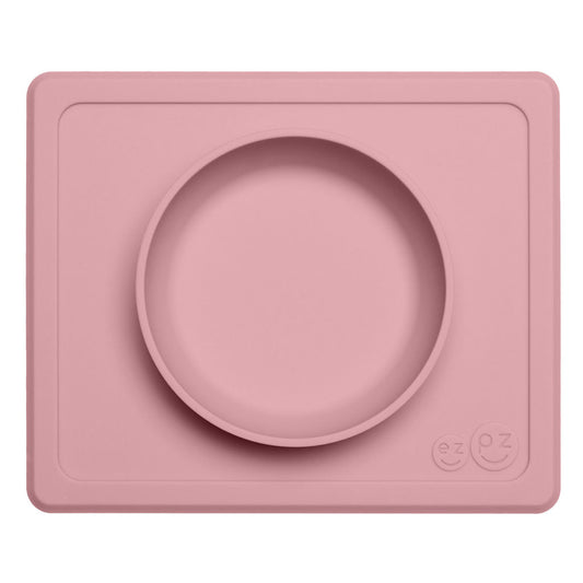 At a height of 3cm, the EzPz Mini Bowl is perfect for a variety of foods, including pasta, soup, oatmeal and cereal. This is a great everyday mat, as you can pop the Mini Bowl with food directly in the microwave or serve cold meals.