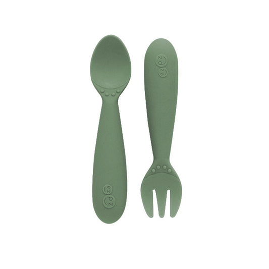 Learning to self-feed is an important developmental milestone, and the Ezpz Mini Utensils are designed to help toddlers learn how to eat with a spoon (scooping) and fork (piercing).  The Mini Spoon and Fork are the most functional, developmentally appropriate toddler utensils on the market