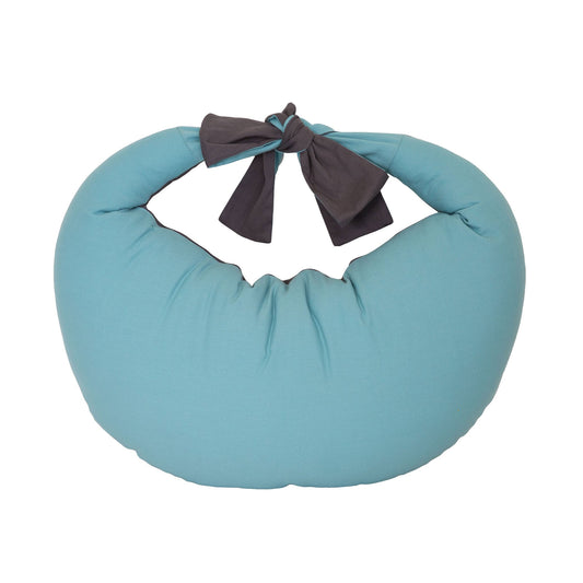 The Hippychick Feeding Pillow is an essential support for breastfeeding and bottle feeding and can also be used later as a baby nest for helping babies to sit up and for tummy time it’s also ideal for relieving pregnancy backache or placing between knees and ankles to achieve a more comfortable sleeping position.