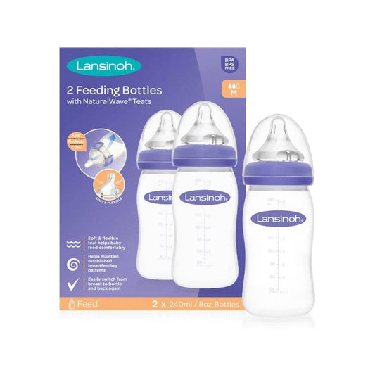 Lansinoh’s feeding bottle with NaturalWave® teat has been designed specifically for breastfeeding babies.