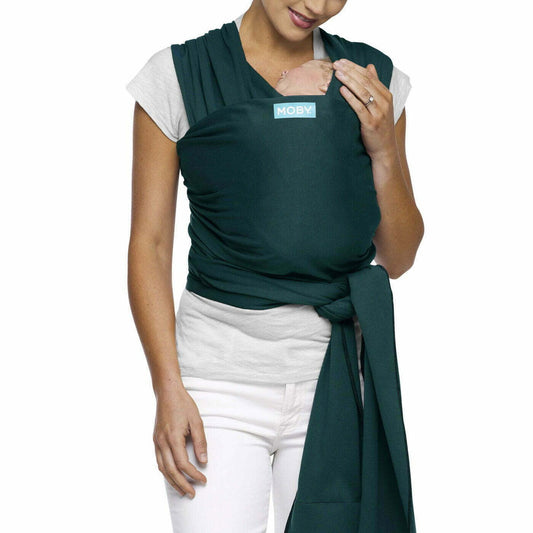 This versatile baby wrap allows you to carry your little one in multiple carrying positions from newborn to toddler.  The one size fits all evenly distributes the weight of carrying a baby across the back and hips, allowing for complete comfort whilst baby wearing.