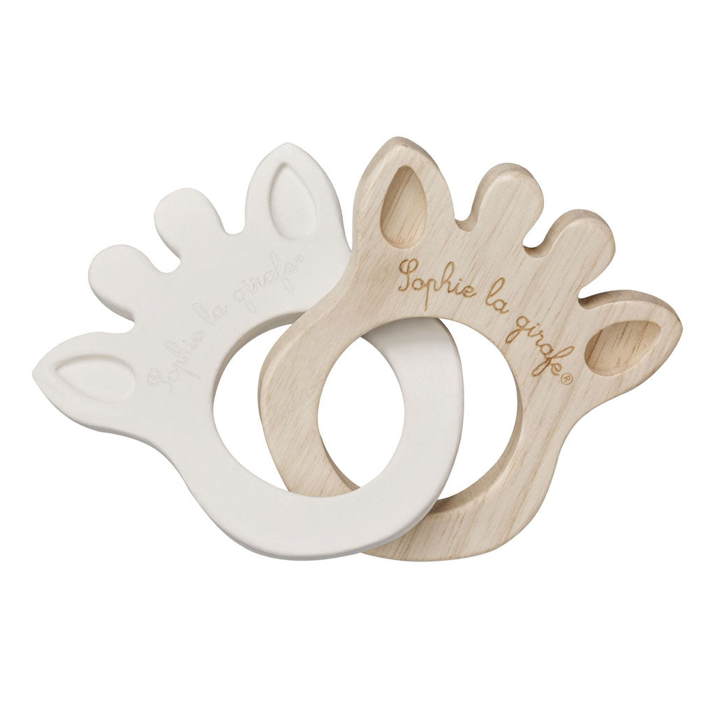 Two teething rings bearing Sophie la girafe’s image. These rings are made from 100% natural rubber and rubberwood. and offer 2 different hardness textures to help soothe baby’s gums. 