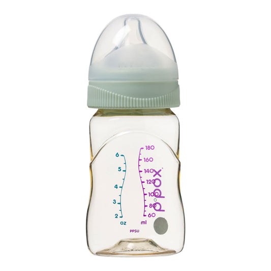 The b.box baby bottle - made from long-lasting, medical-grade PPSU to maintain high-quality with regular use, hand washing, dishwashing and sterilising. Oval shaped bottle prevents rolling. Ribbed ring provides easy grip when twisting on and off and ledge on cap supports easy click-off removal.