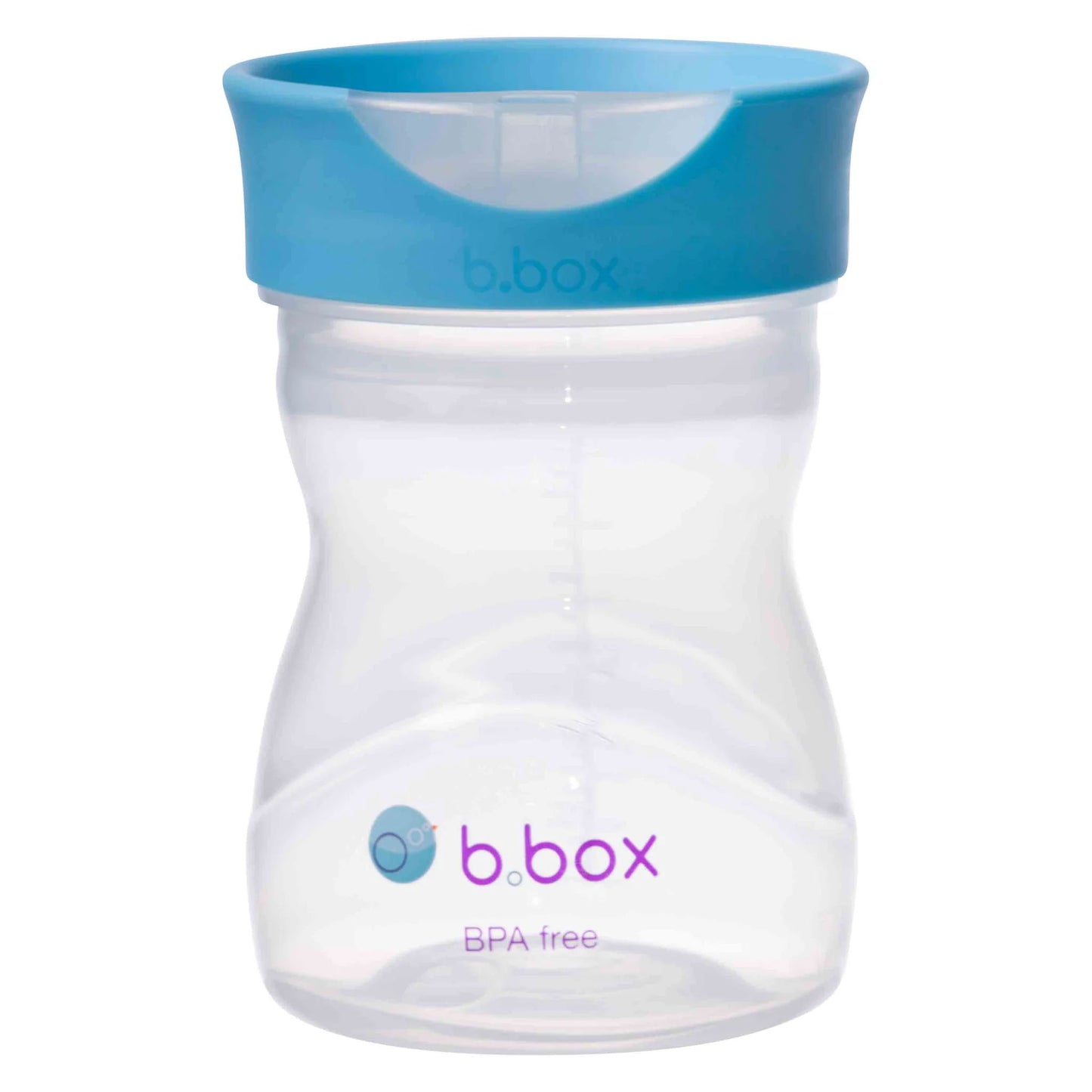 The b.box Training Cup mimics the flow of a big kids cup, by funnelling liquids into the rim for easy free-flow drinking. 